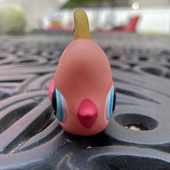 Littlest Pet Shop LPS Pink Angel Fish #644 Hasbro - Picture 2 of 8